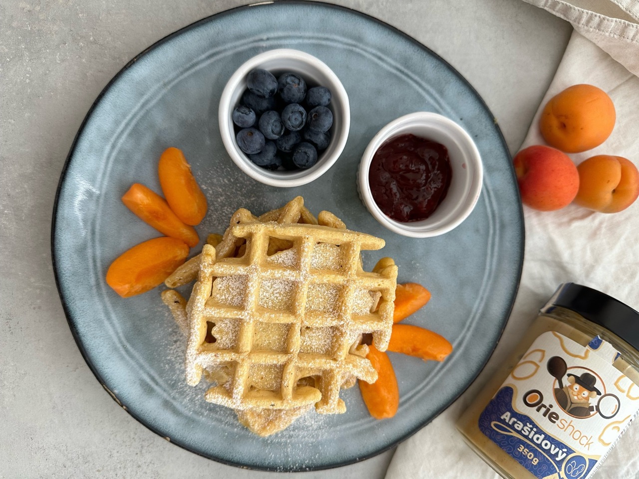 Waffle galéria servírovanie na tanieri