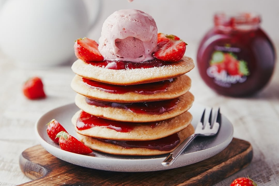 Šípkový džem na palacinky